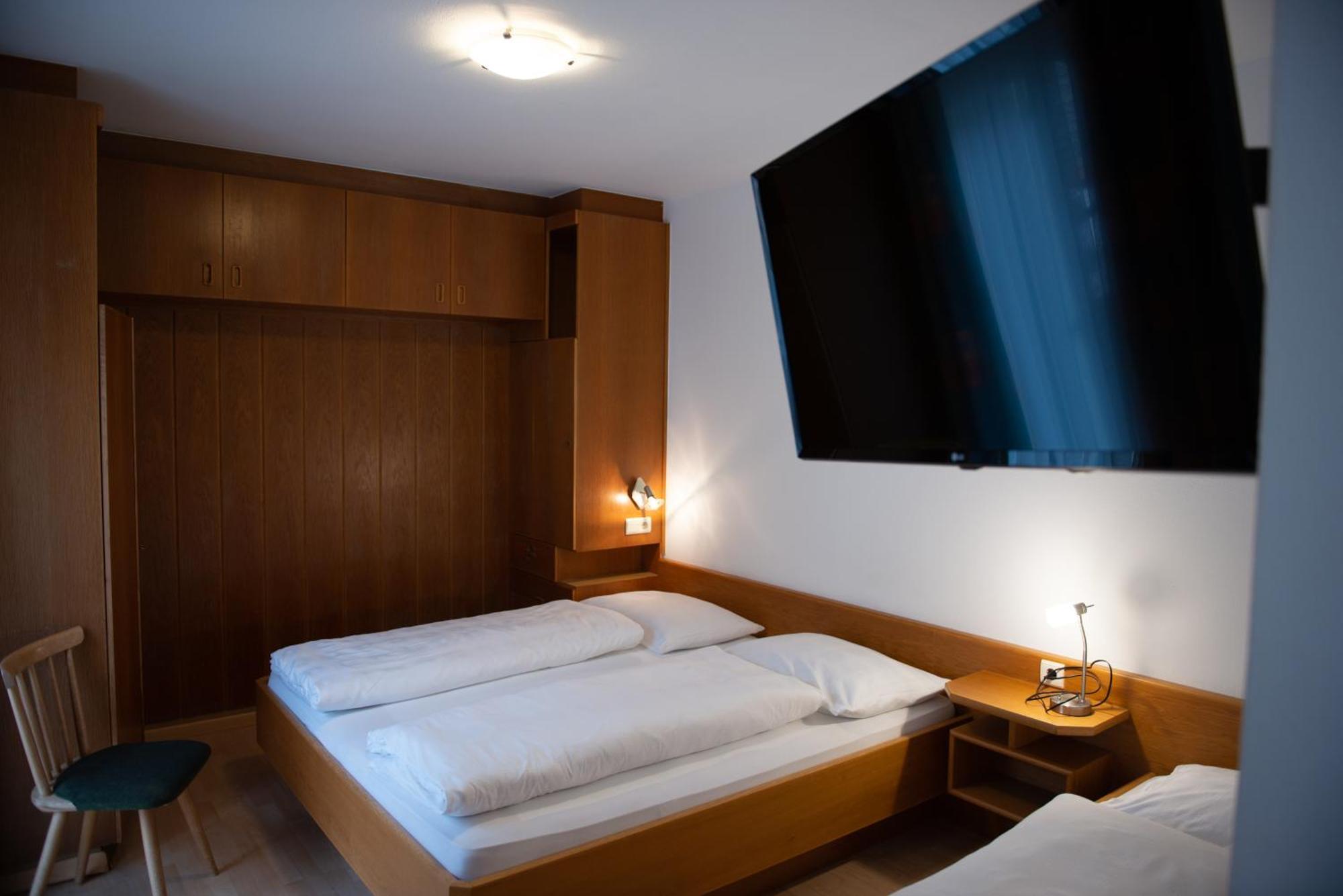Garni Hofer Aparthotel Sexten Bagian luar foto