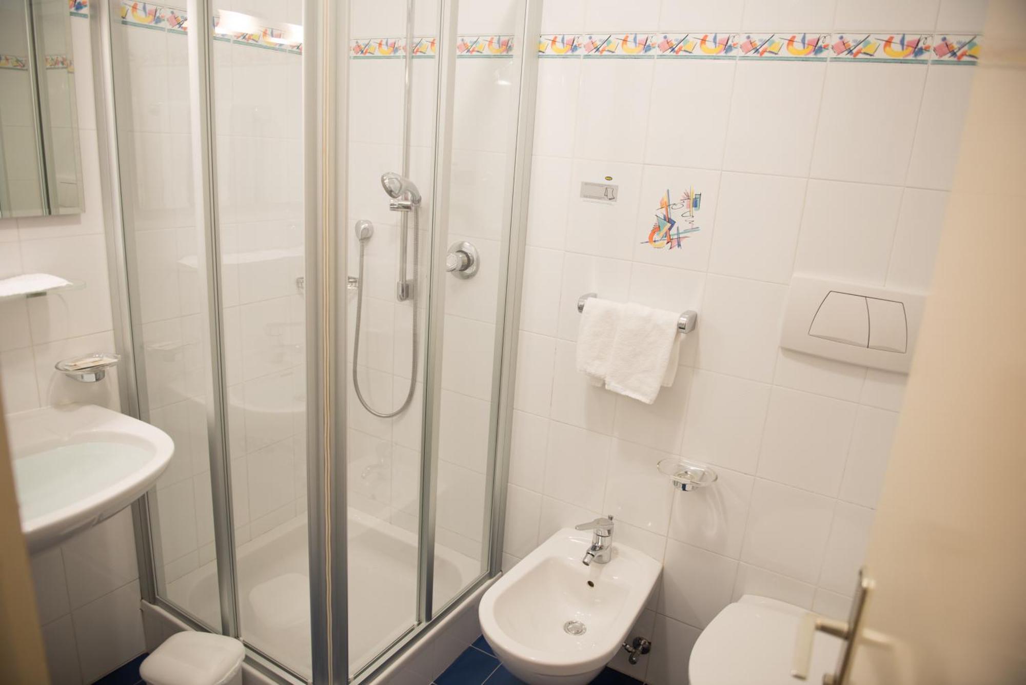 Garni Hofer Aparthotel Sexten Bagian luar foto