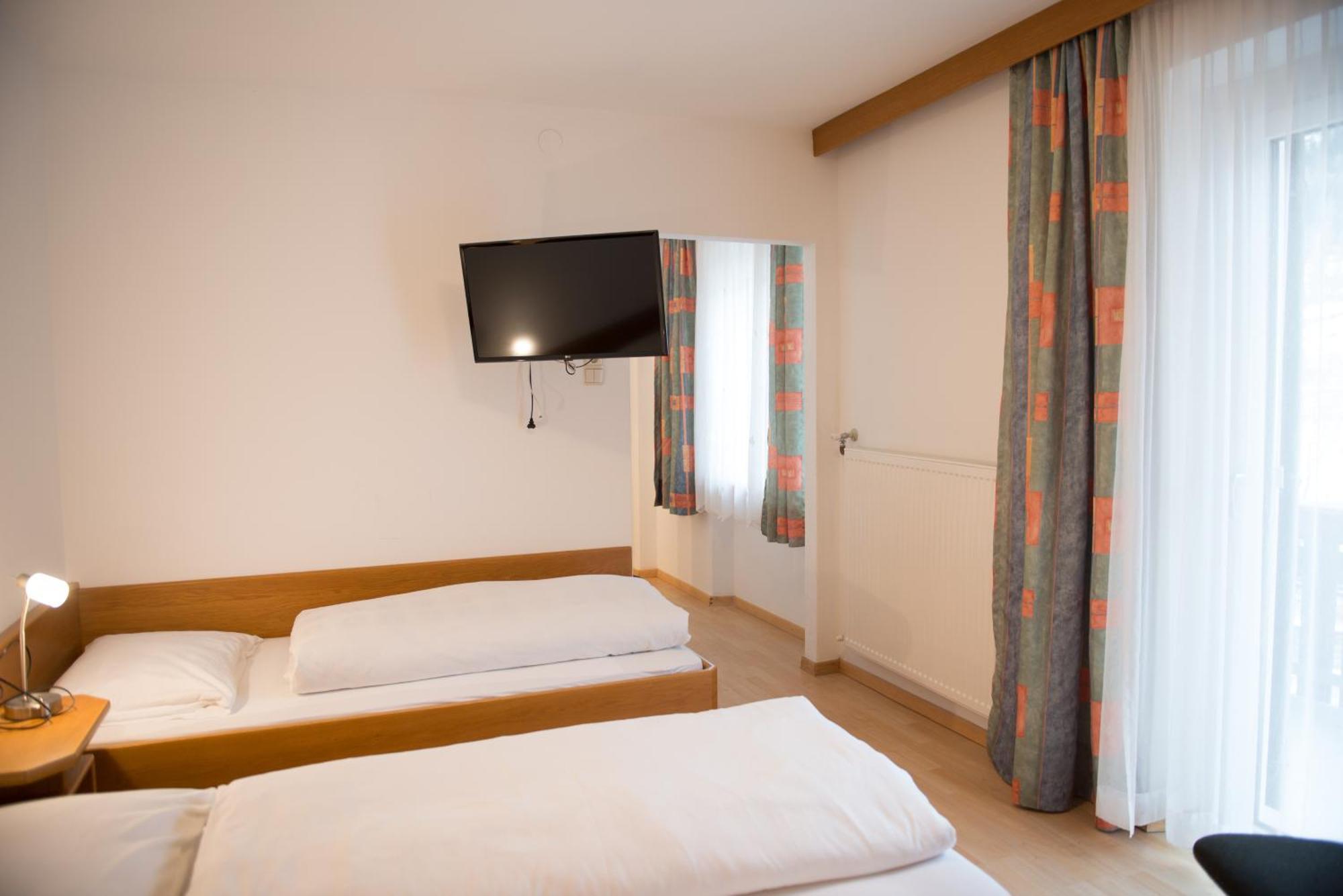 Garni Hofer Aparthotel Sexten Bagian luar foto