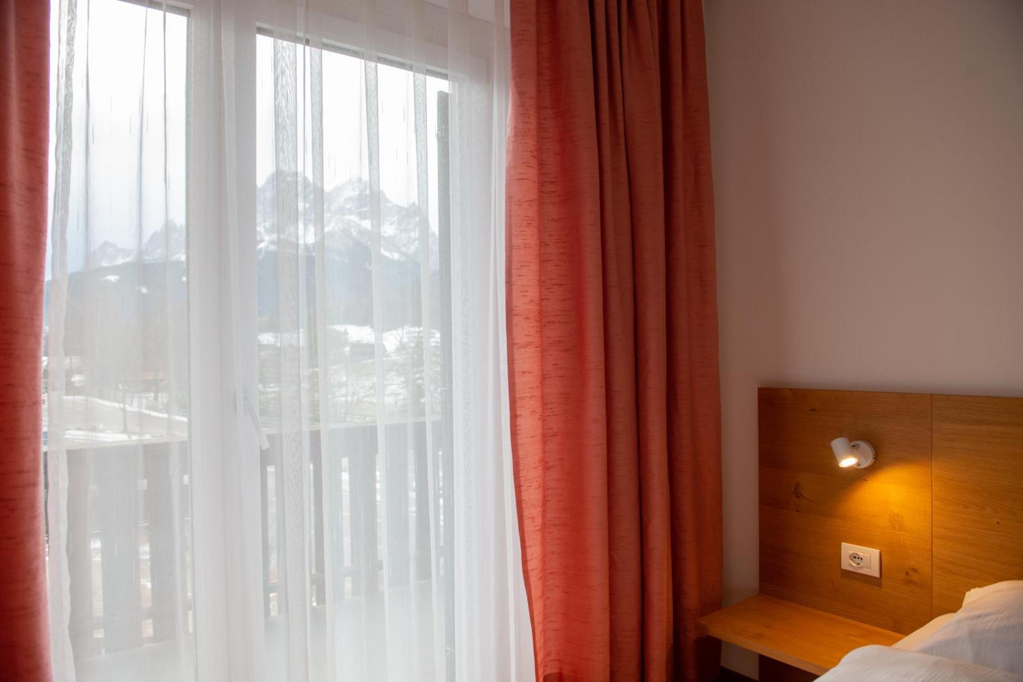 Garni Hofer Aparthotel Sexten Bagian luar foto