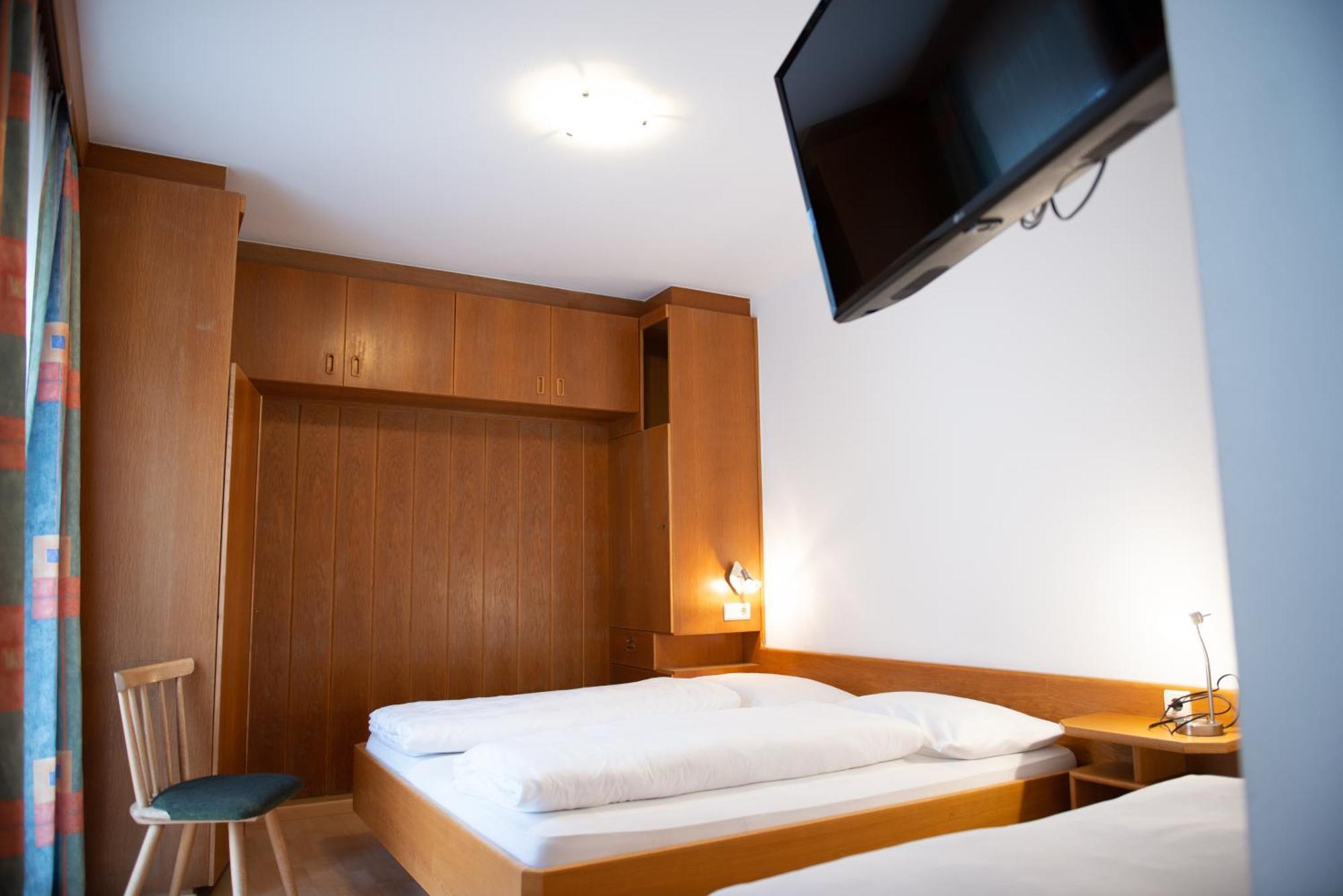 Garni Hofer Aparthotel Sexten Bagian luar foto